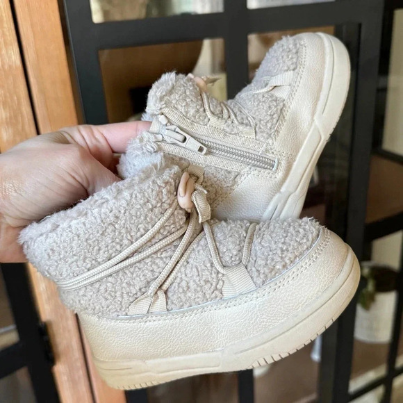 H&M kids toddler boots winter fleece lined girl teddy sherpa zipper up beige - Picture 2 of 8